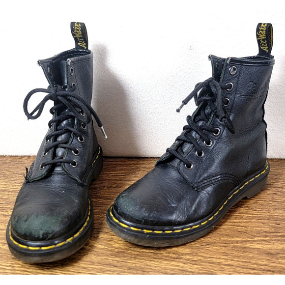 Dr Martens Womens 6 Black 8 Eye Leather Combat Boots Grunge Punk Rock Destroyed - Picture 4 of 16